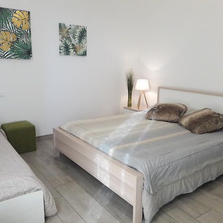 Villaggio Esmera Ντεζεντσάνο ντελ Γκάρντα Εξωτερικό φωτογραφία