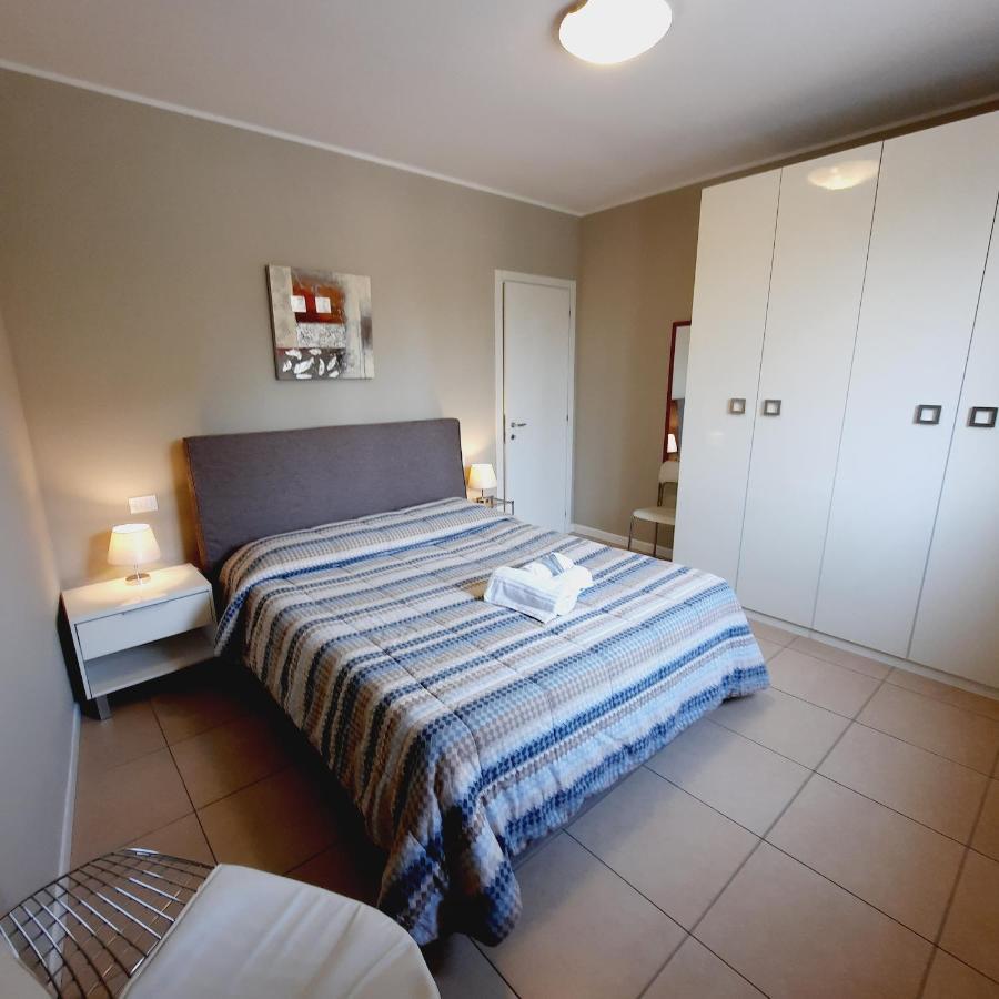 Villaggio Esmera Ντεζεντσάνο ντελ Γκάρντα Εξωτερικό φωτογραφία