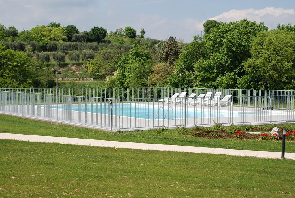 Villaggio Esmera Ντεζεντσάνο ντελ Γκάρντα Εξωτερικό φωτογραφία