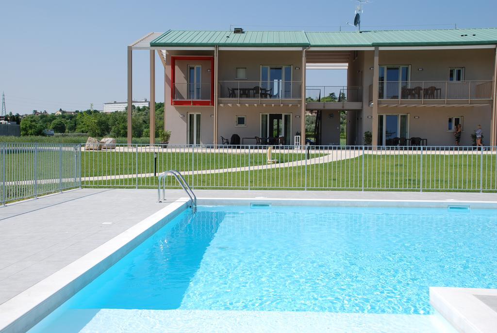 Villaggio Esmera Ντεζεντσάνο ντελ Γκάρντα Εξωτερικό φωτογραφία