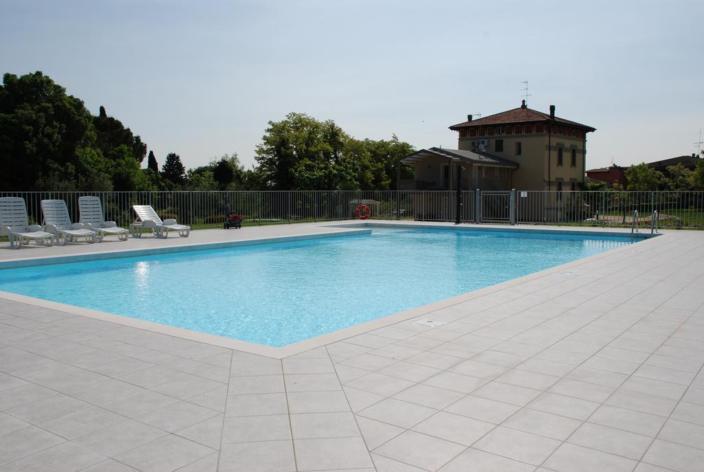 Villaggio Esmera Ντεζεντσάνο ντελ Γκάρντα Εξωτερικό φωτογραφία