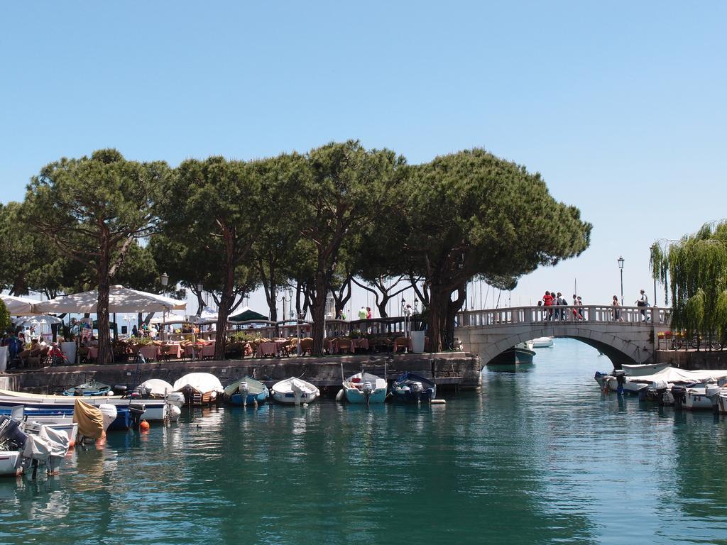 Villaggio Esmera Ντεζεντσάνο ντελ Γκάρντα Εξωτερικό φωτογραφία