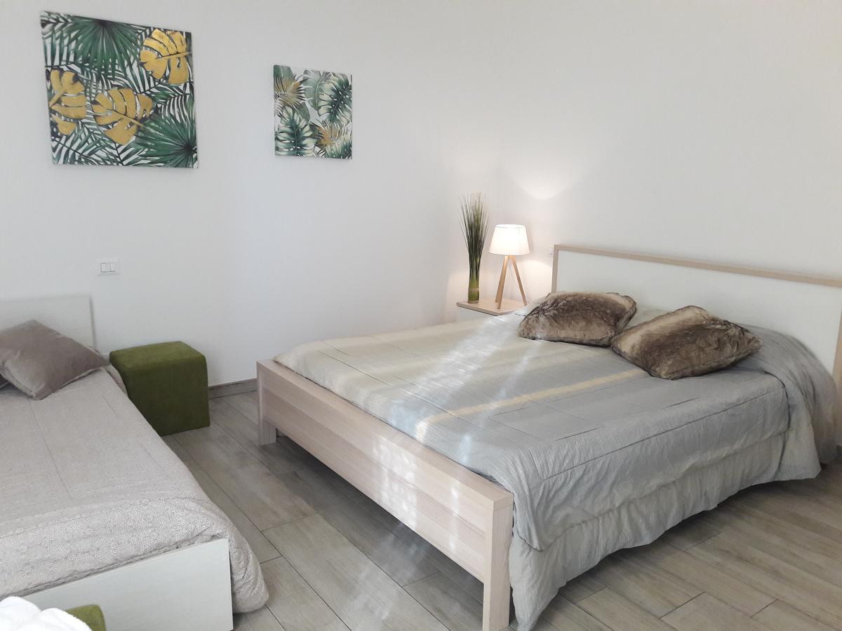 Villaggio Esmera Ντεζεντσάνο ντελ Γκάρντα Εξωτερικό φωτογραφία