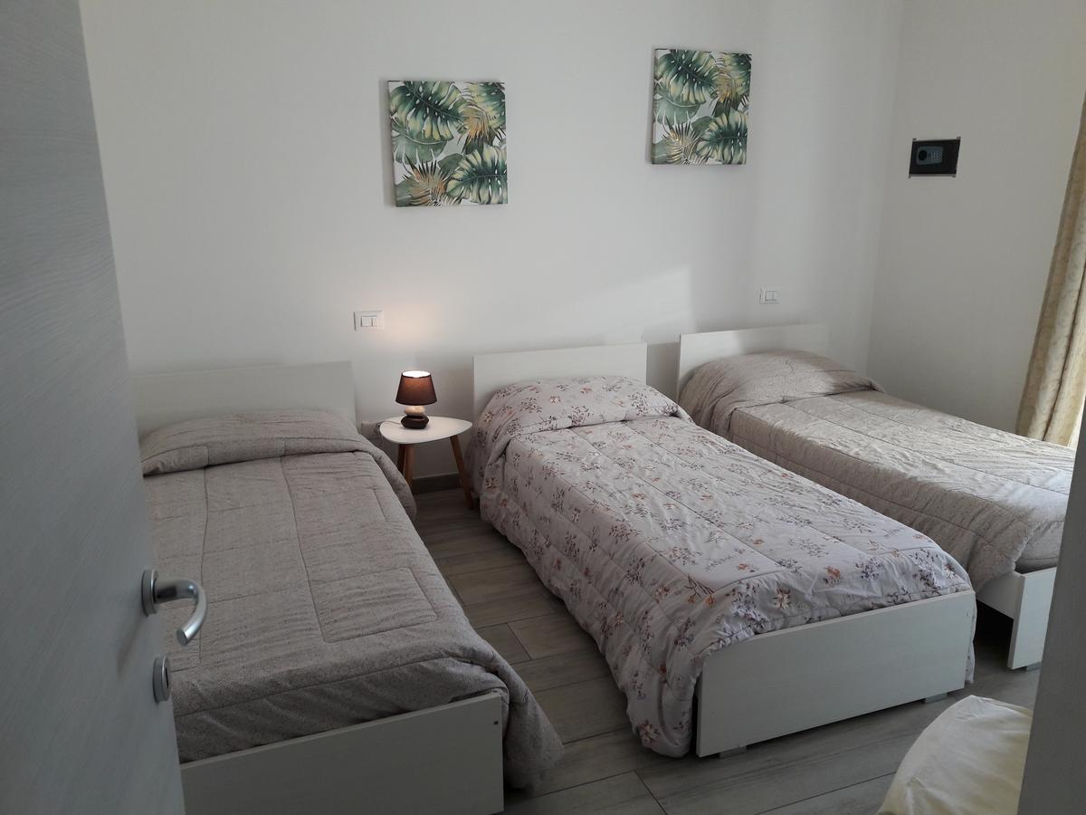 Villaggio Esmera Ντεζεντσάνο ντελ Γκάρντα Εξωτερικό φωτογραφία