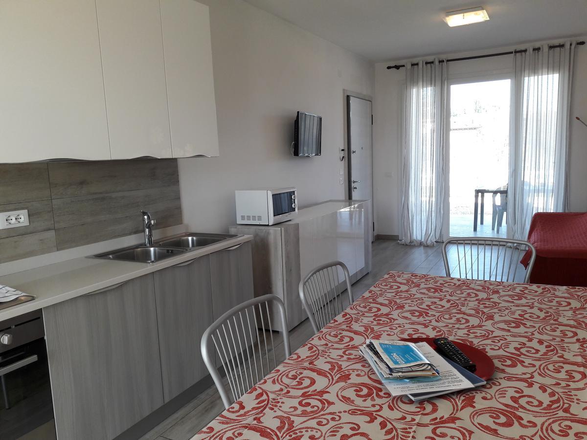Villaggio Esmera Ντεζεντσάνο ντελ Γκάρντα Εξωτερικό φωτογραφία