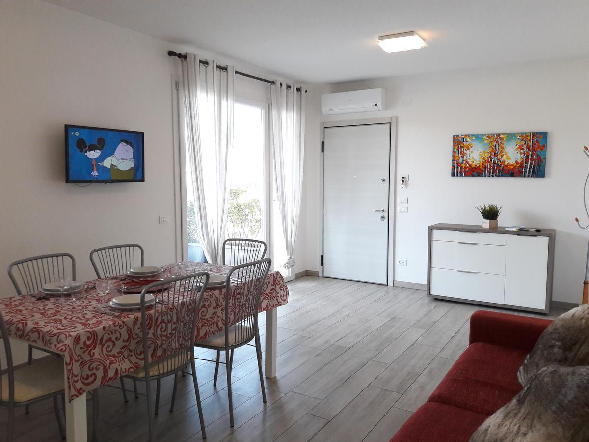 Villaggio Esmera Ντεζεντσάνο ντελ Γκάρντα Εξωτερικό φωτογραφία